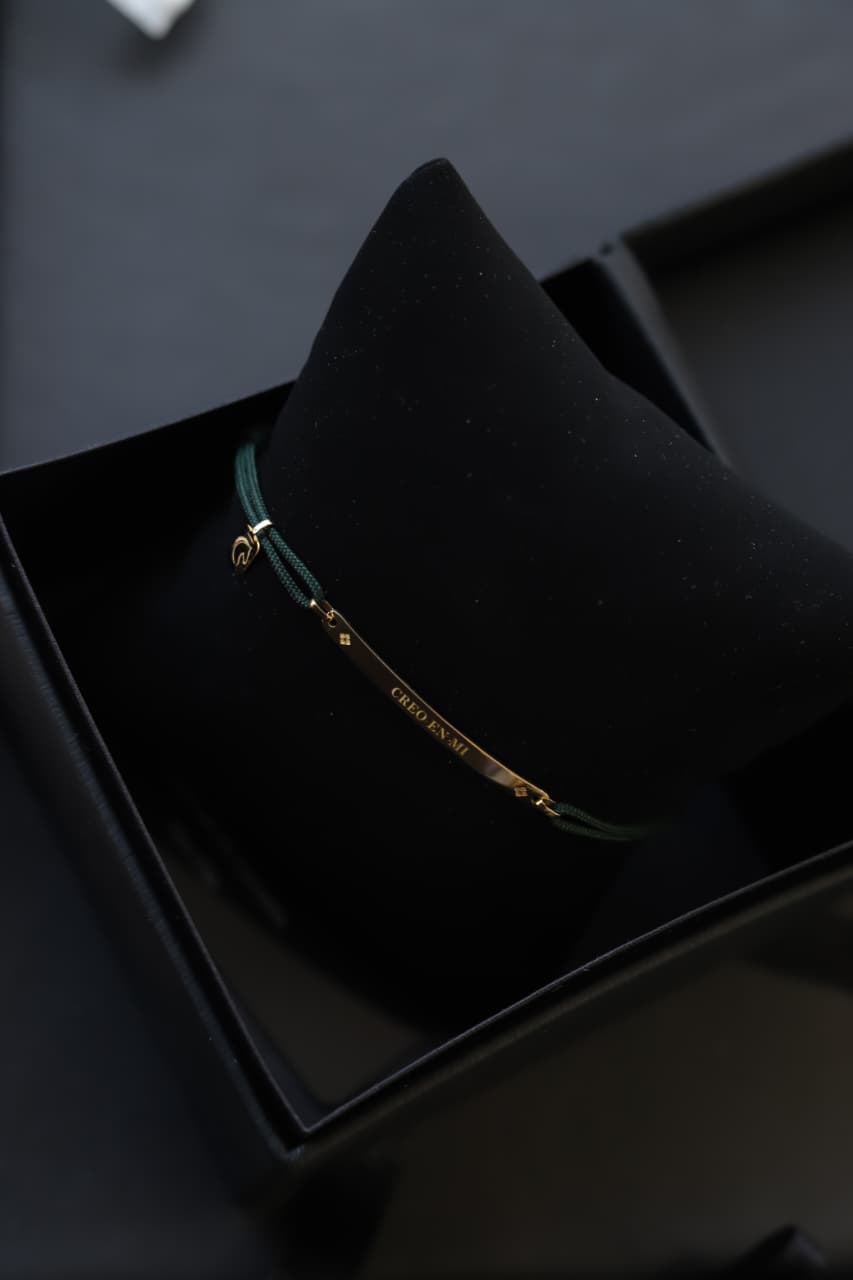 Esclava nombre tag oro 18kt