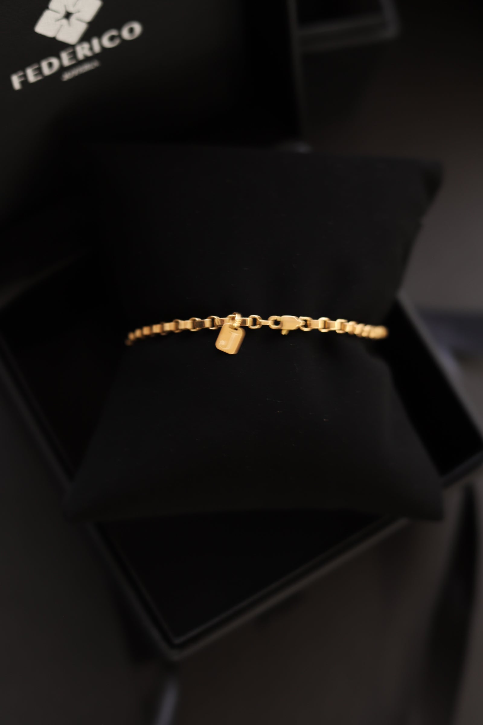 Pulsera tiberius eslabones cadena 18kt