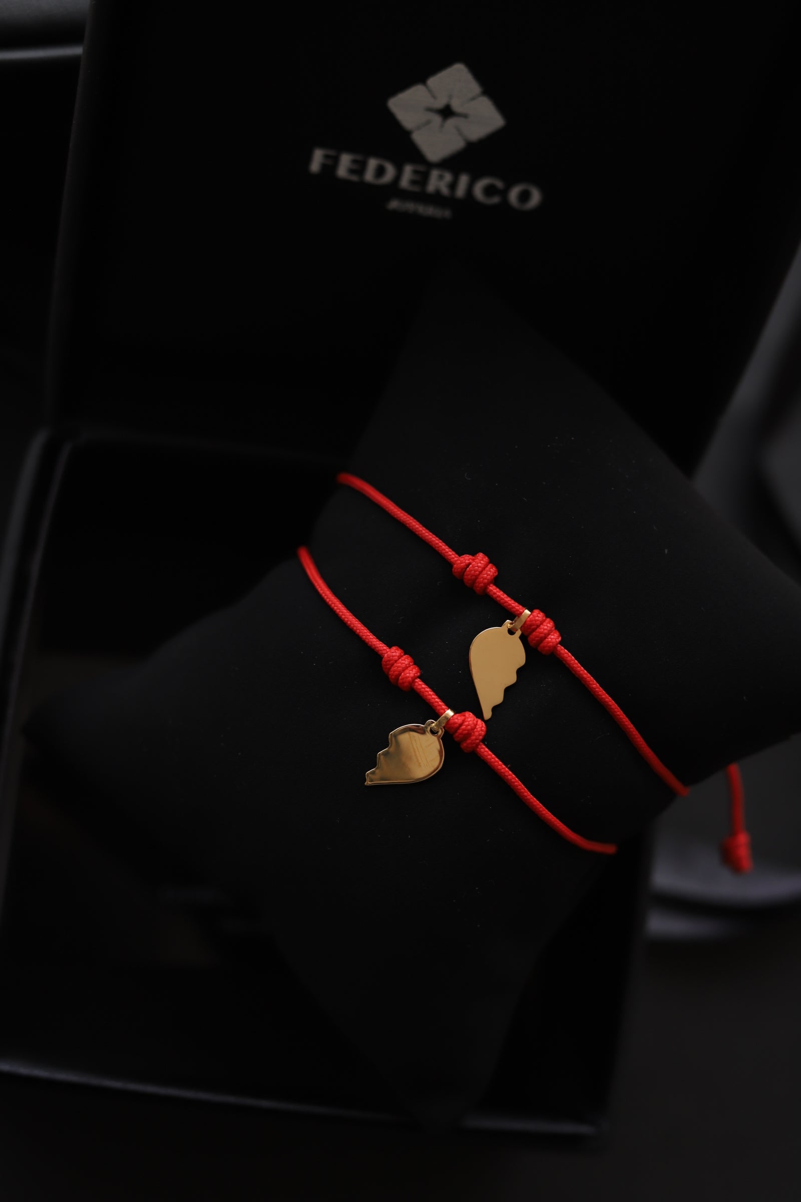 Combo dos mitades corazones 18kt Bracelet