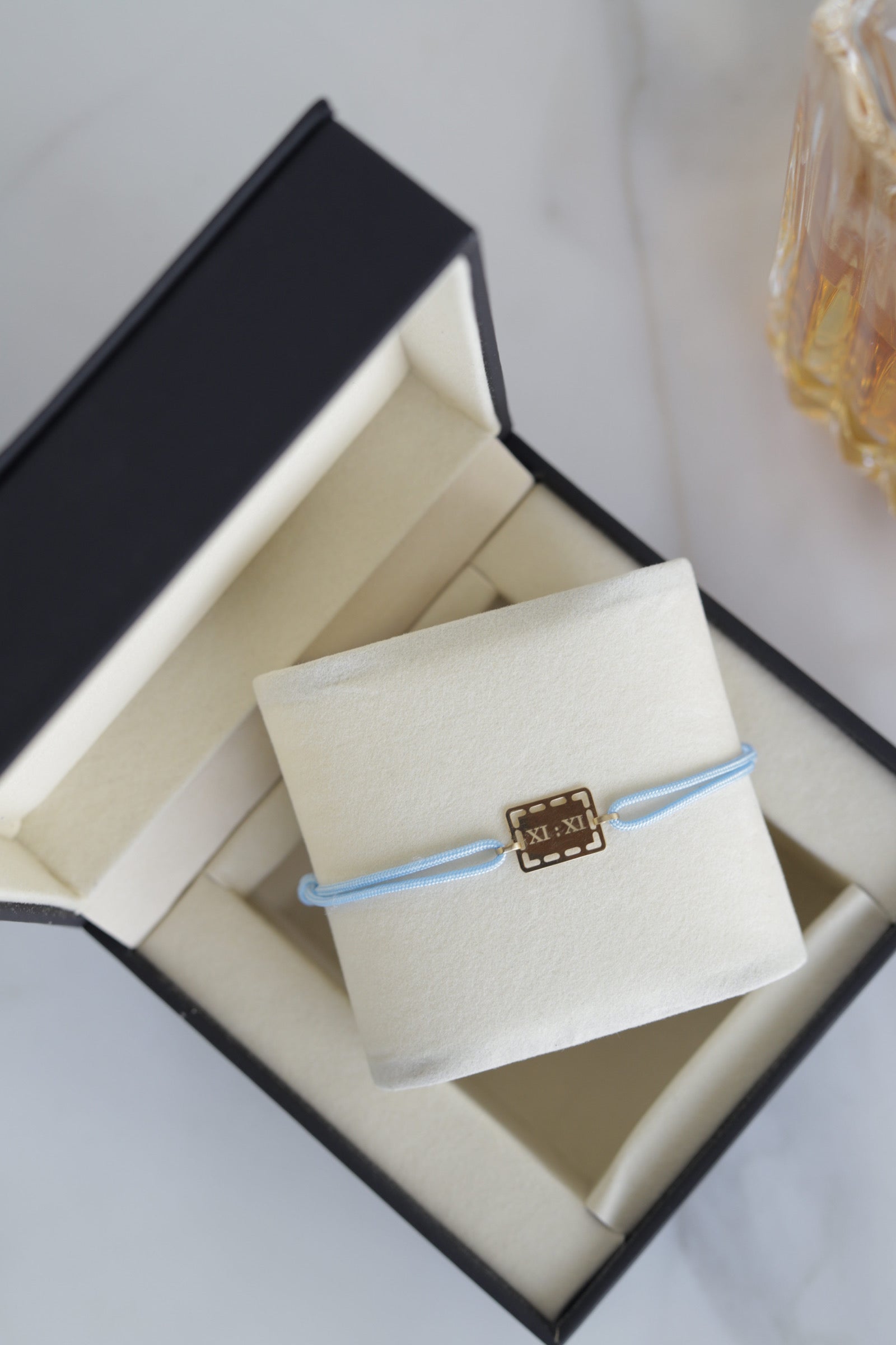 Distintivo federico xixi - bracalet 18kt