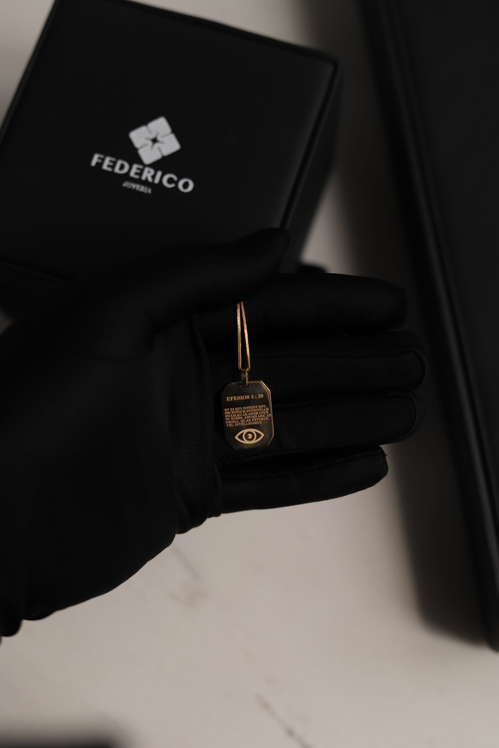 Dije placa militar oro 18kt