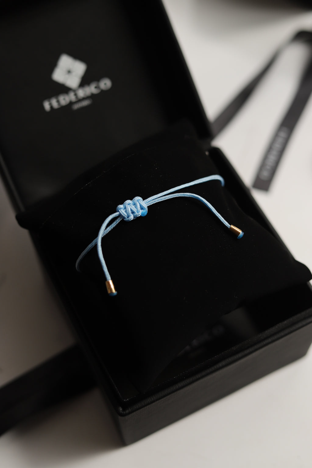 Inicial redonda bracalet oro 18kt