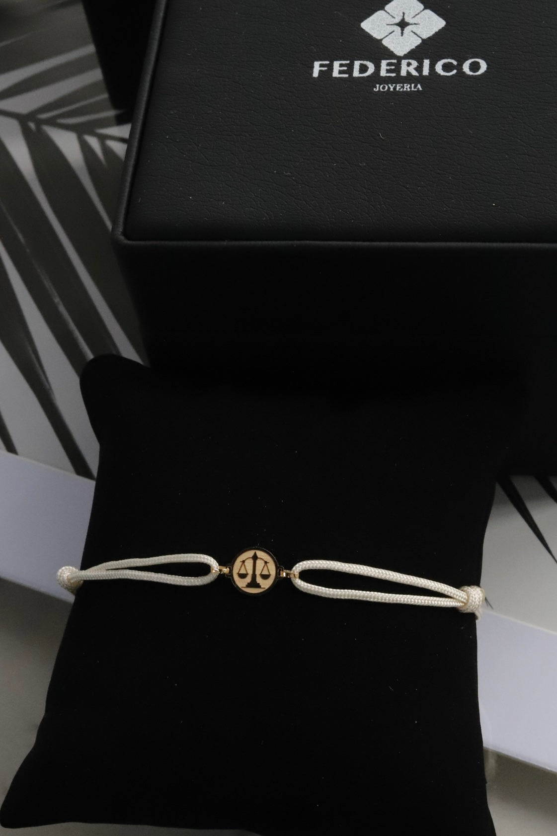 Libra Zodiaco oro 18kt pulsera