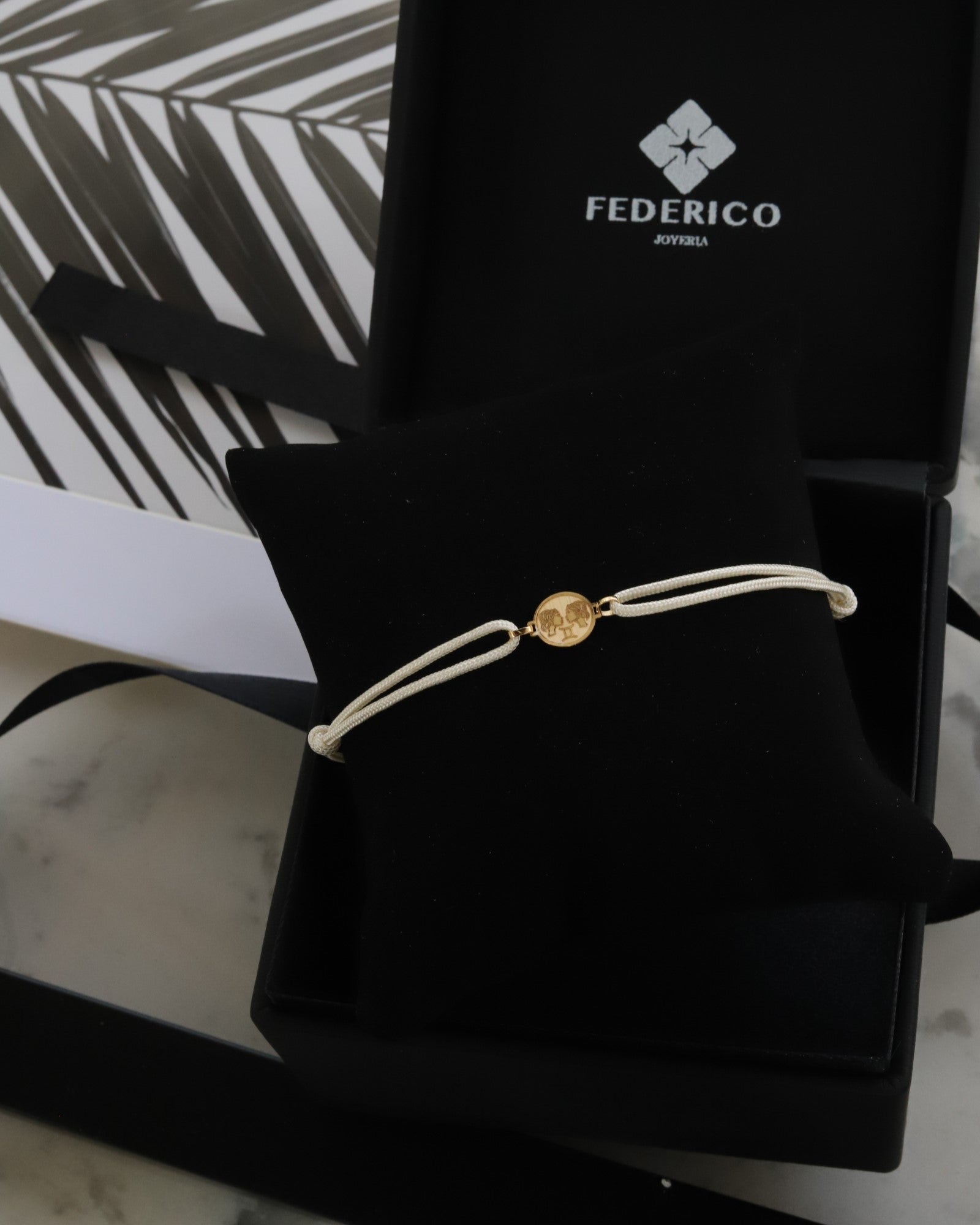 Géminis Zodiaco oro 18kt pulsera