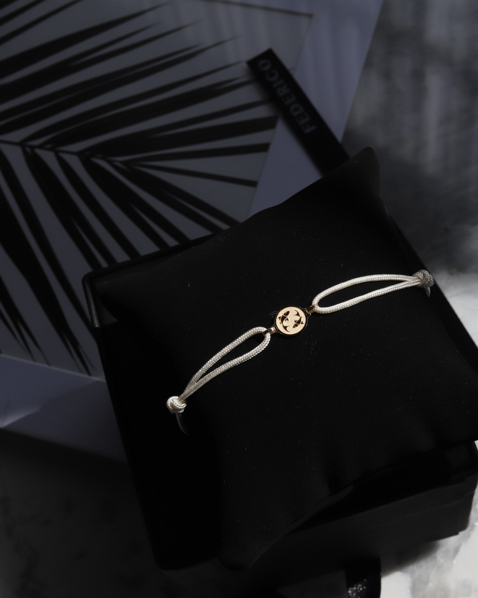 Piscis Zodiaco oro 18kt pulsera