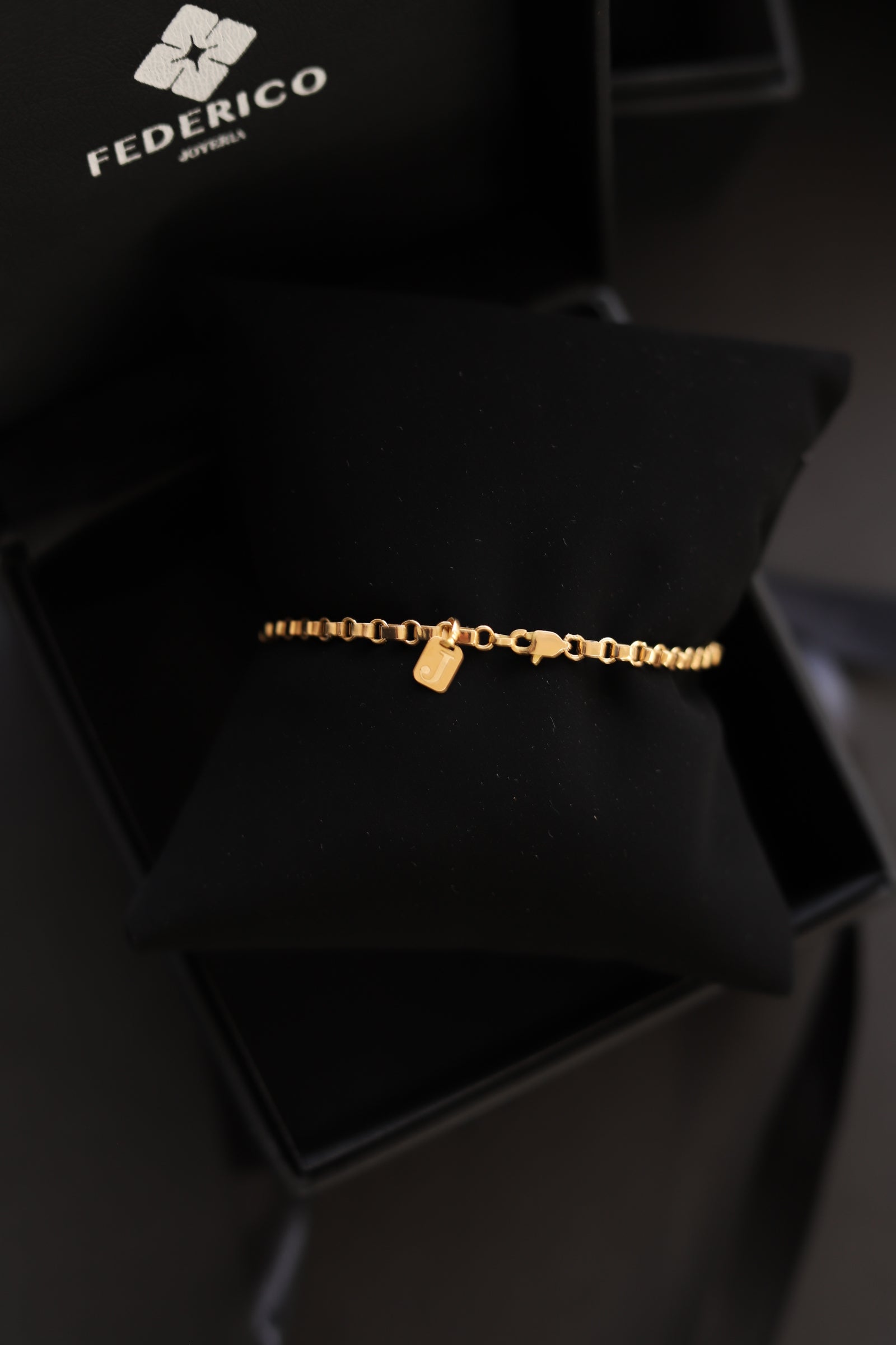Pulsera tiberius eslabones cadena 18kt