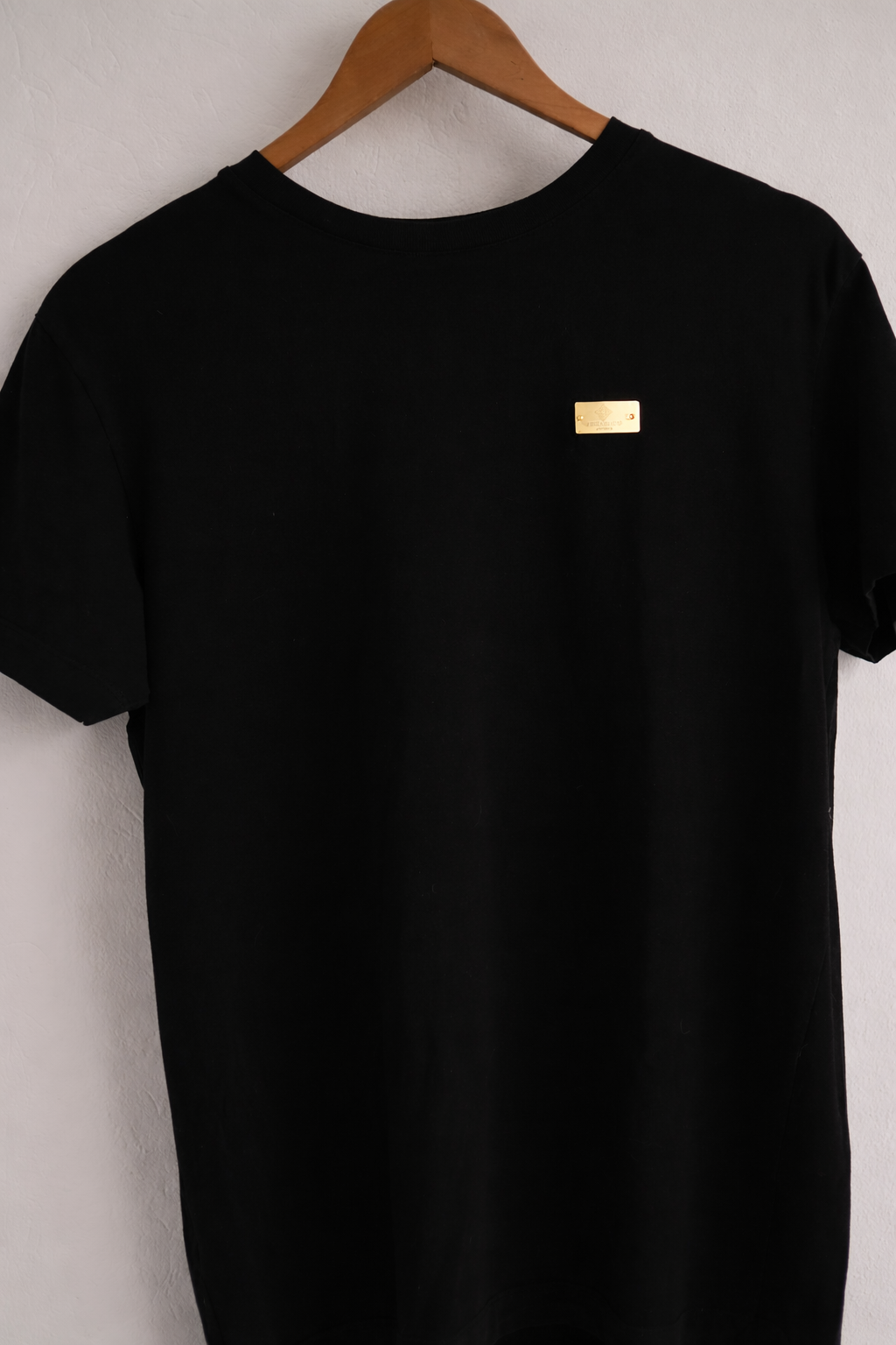 Camiseta con placa en oro 18 kt