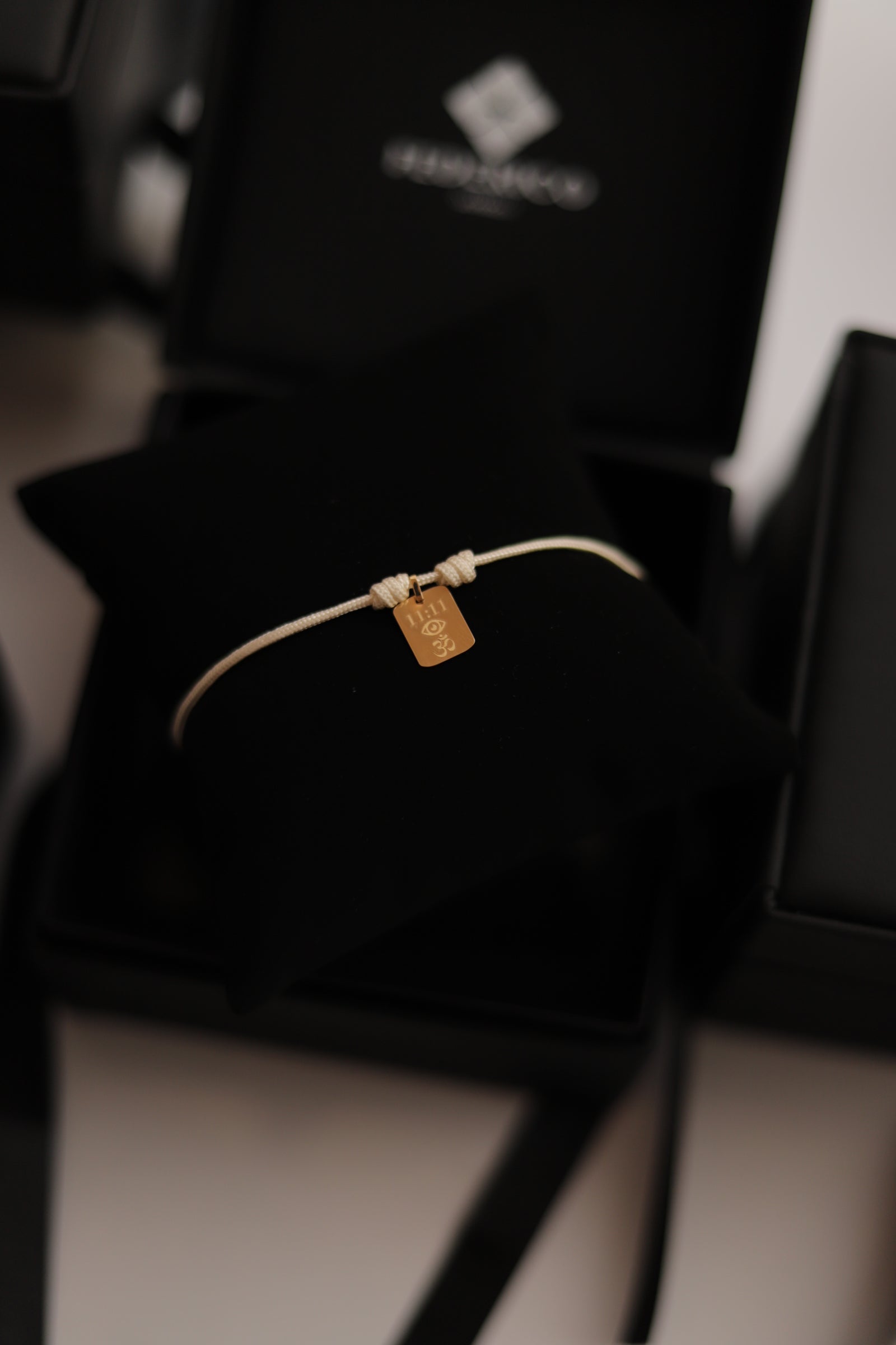 Amore placa oro 18kt pulsera