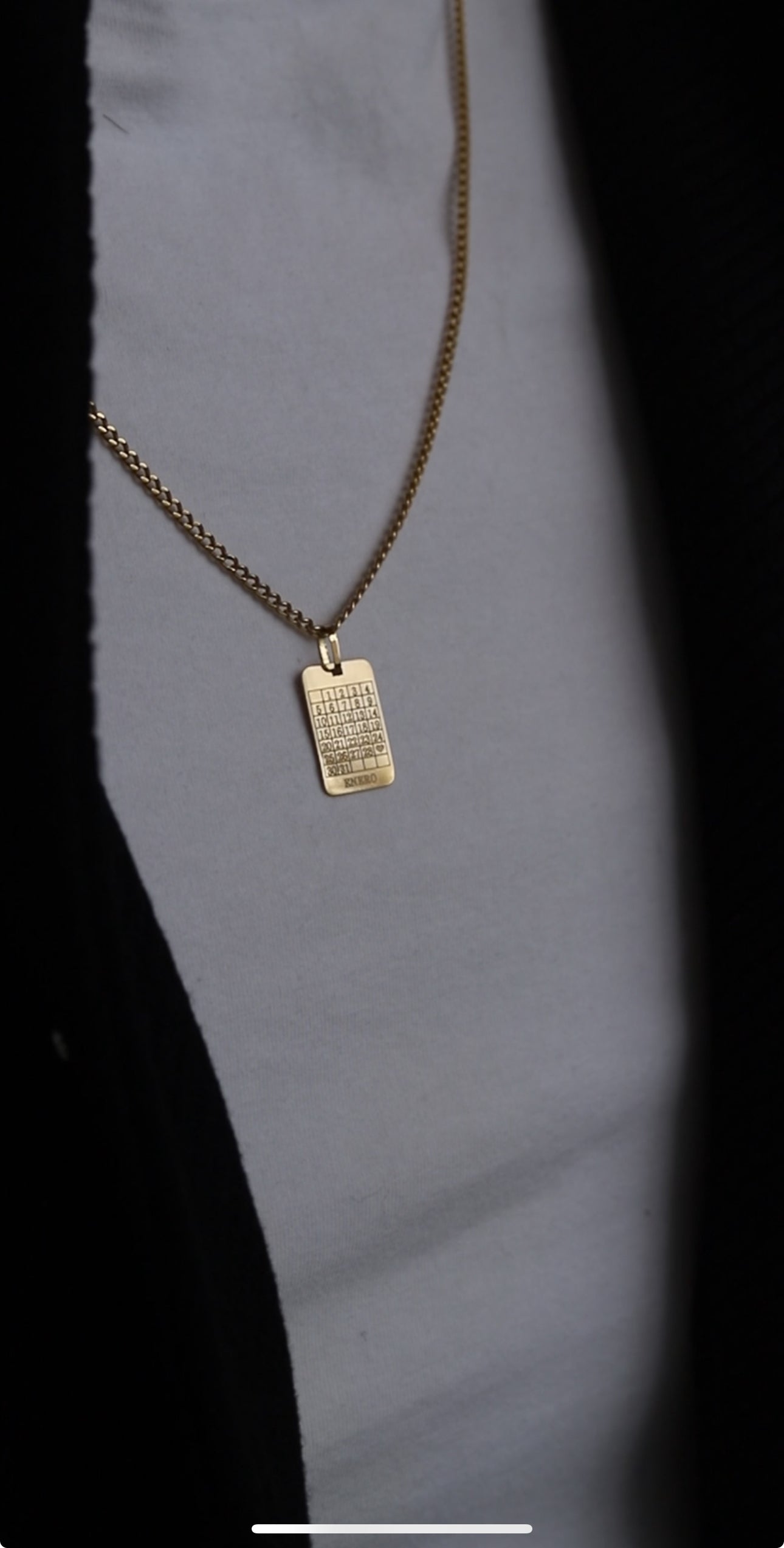 Dije amor de calendario oro 18kt