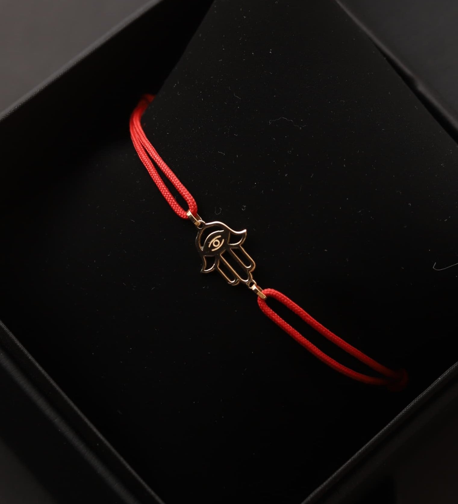 Hamsa eterna oro solido 18kt