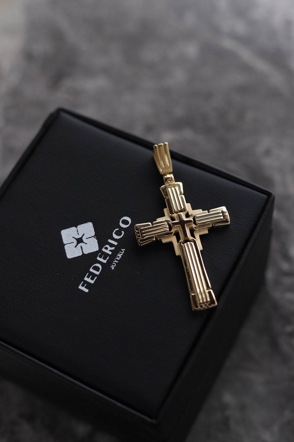 Dije bendición oro 18 Kt
