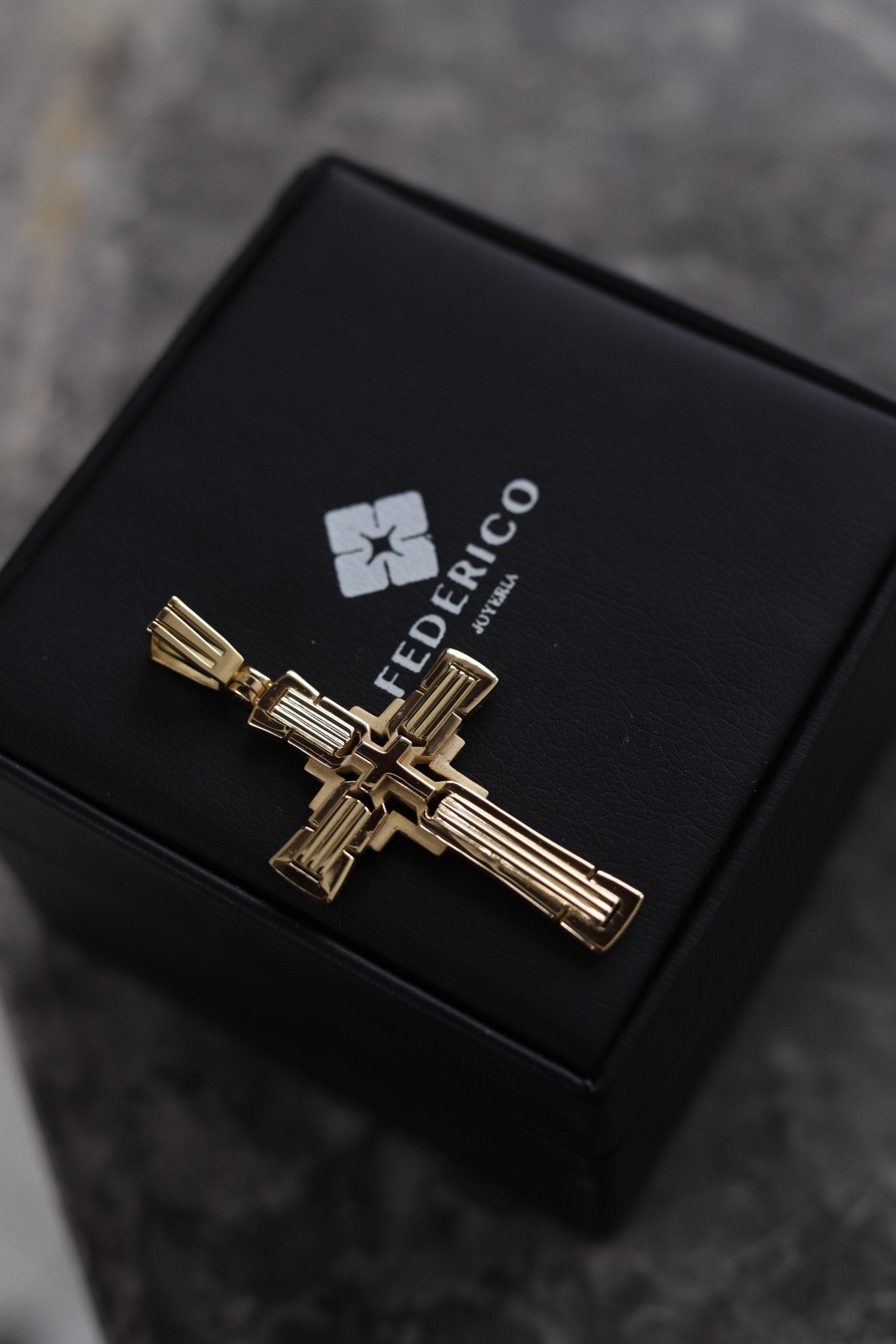 Dije bendición oro 18 Kt