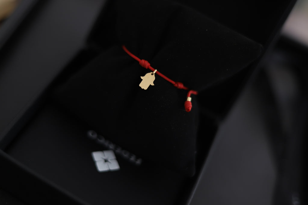 Pulsera mini hamnsa oro 18 kt