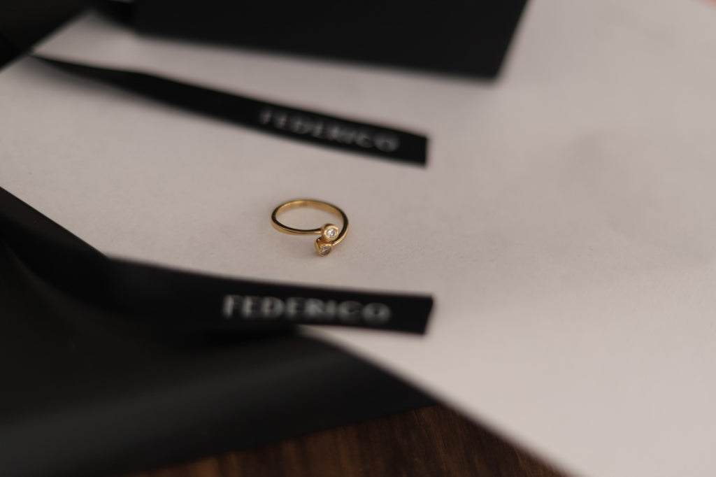 Anillo Armonía oro 18 kt