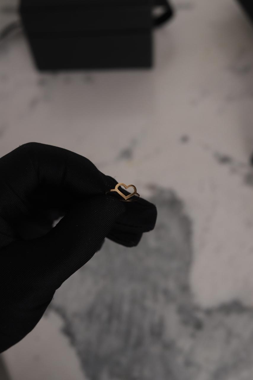 Anillo corazon delgado oro 18 Kt