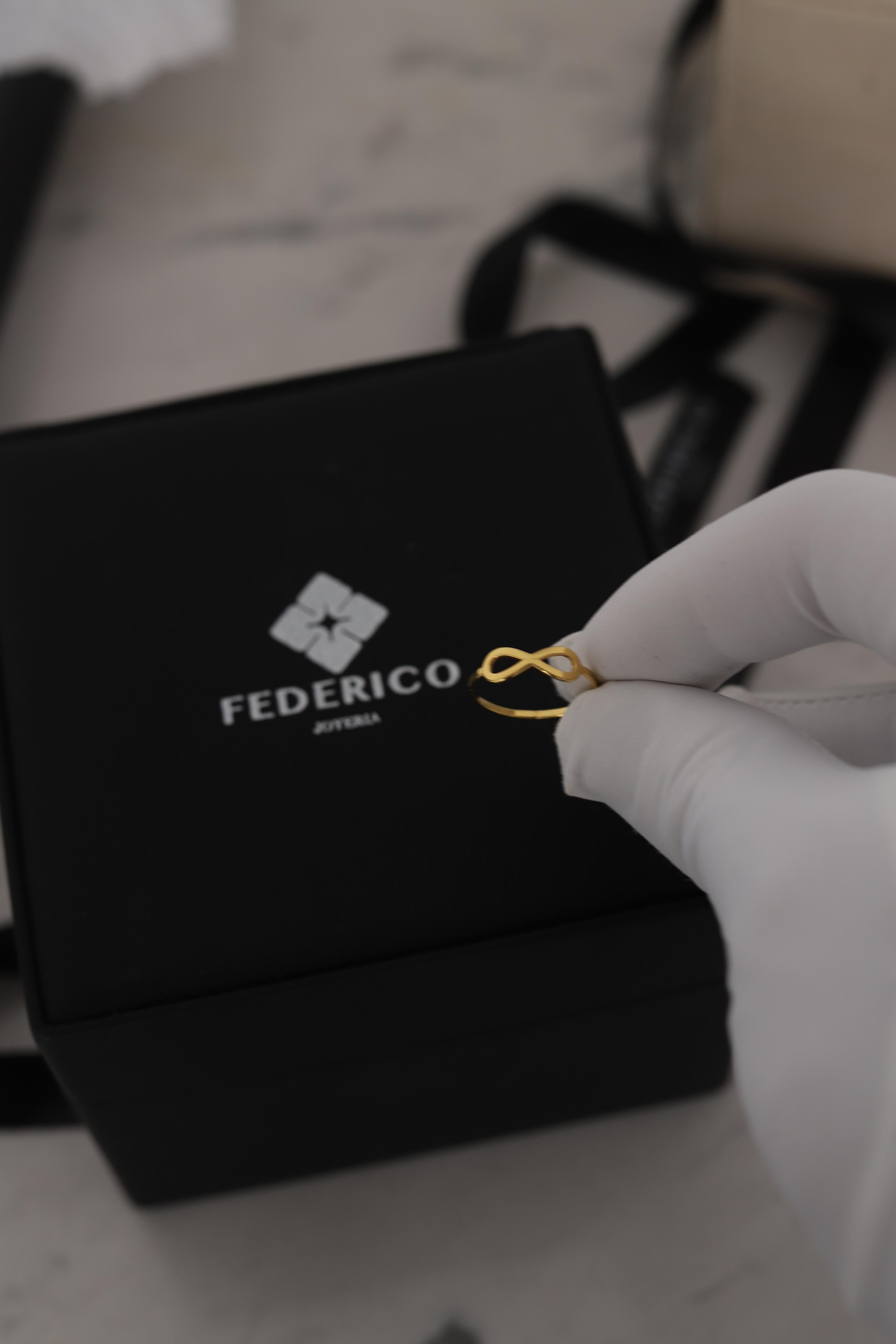 Anillo infinito oro 18 kt