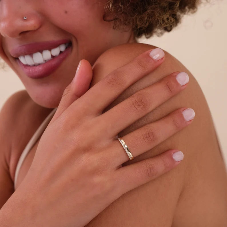 Media Alianza de Eternidad de Diamantes en oro 18KT