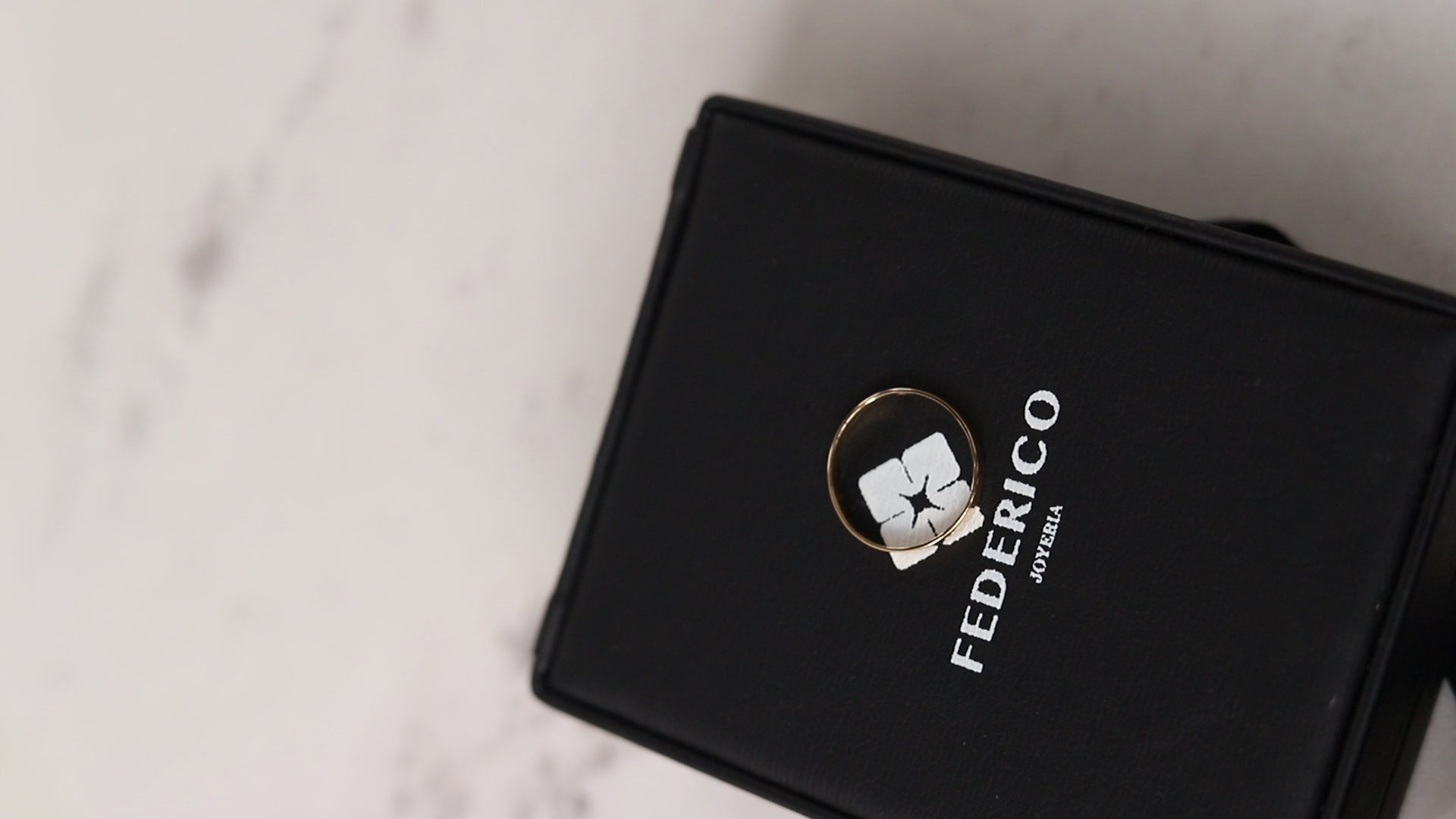 Anillo Dorado oro 18kt