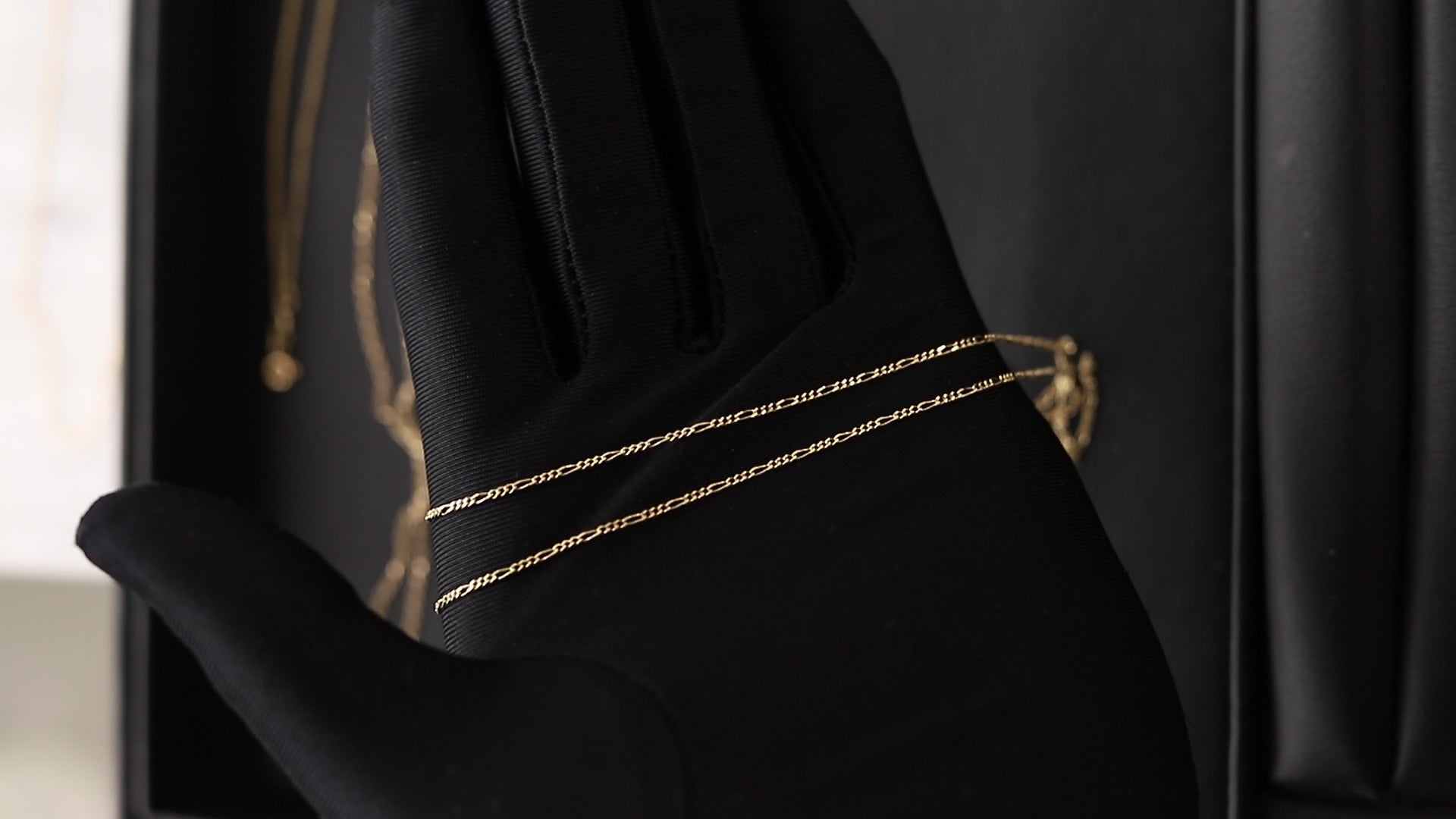 Cadena Esencia en Oro 18kt