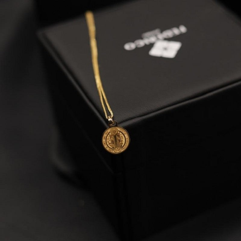 San Benito dije oro18kt
