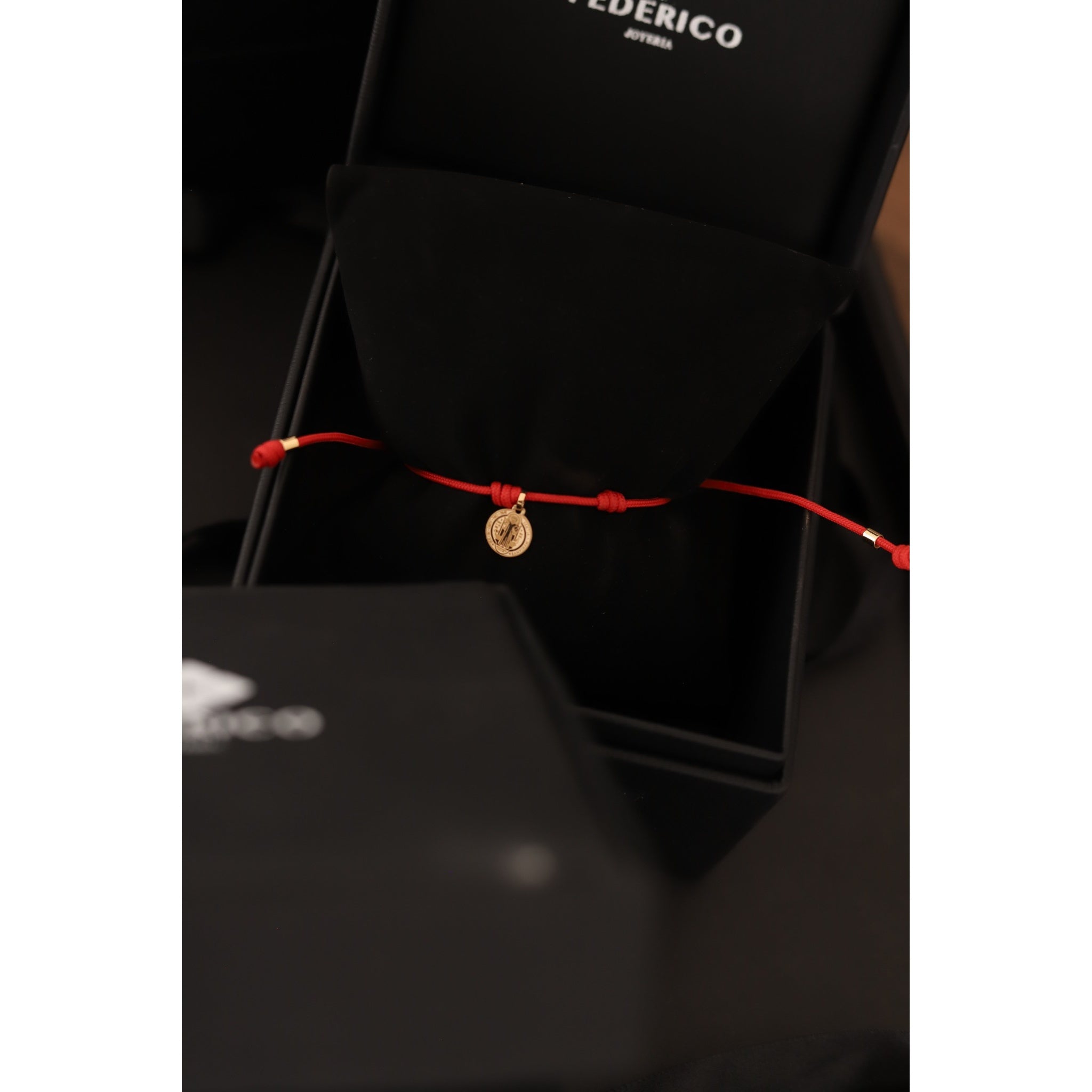 Mini pulsera San benito